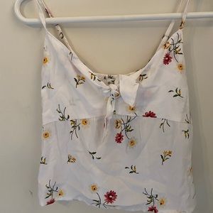 Hollister BNWT floral flowy cropped tank